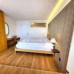 By Interhome